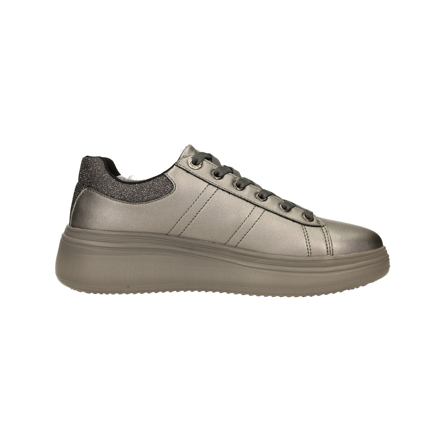 Sneakers total black. Tacco alto 4.5cm