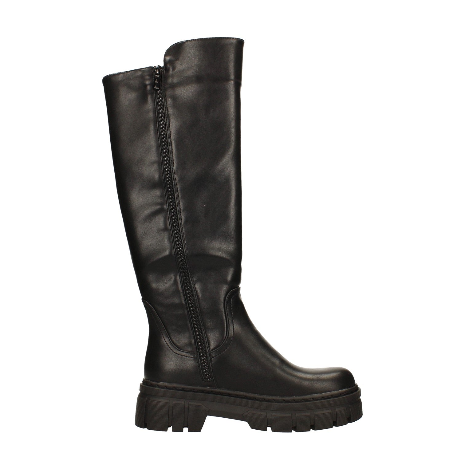 Stivali platform con suola in gomma. Tacco alto 5cm
