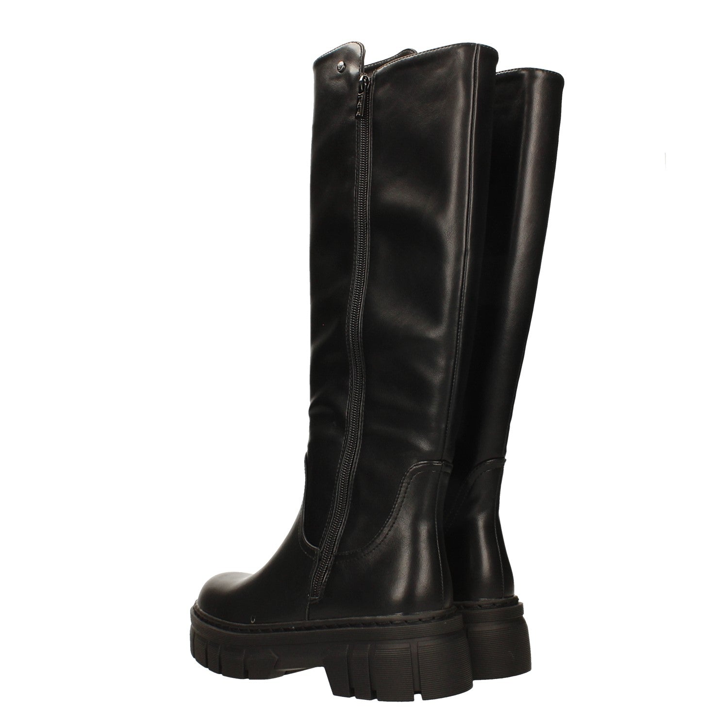 Stivali platform con suola in gomma. Tacco alto 5cm