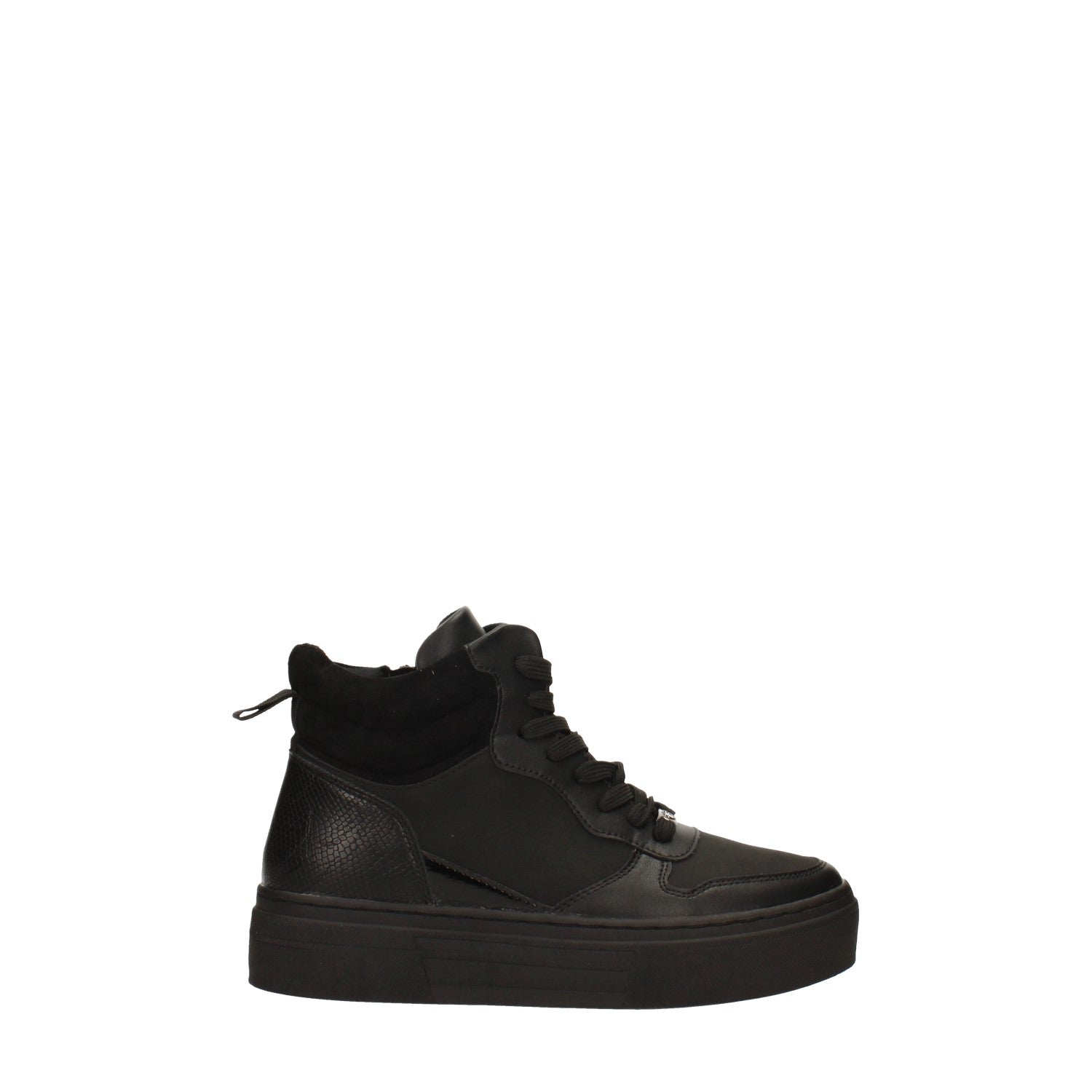 Sneakers total black con suola alta 3.5cm