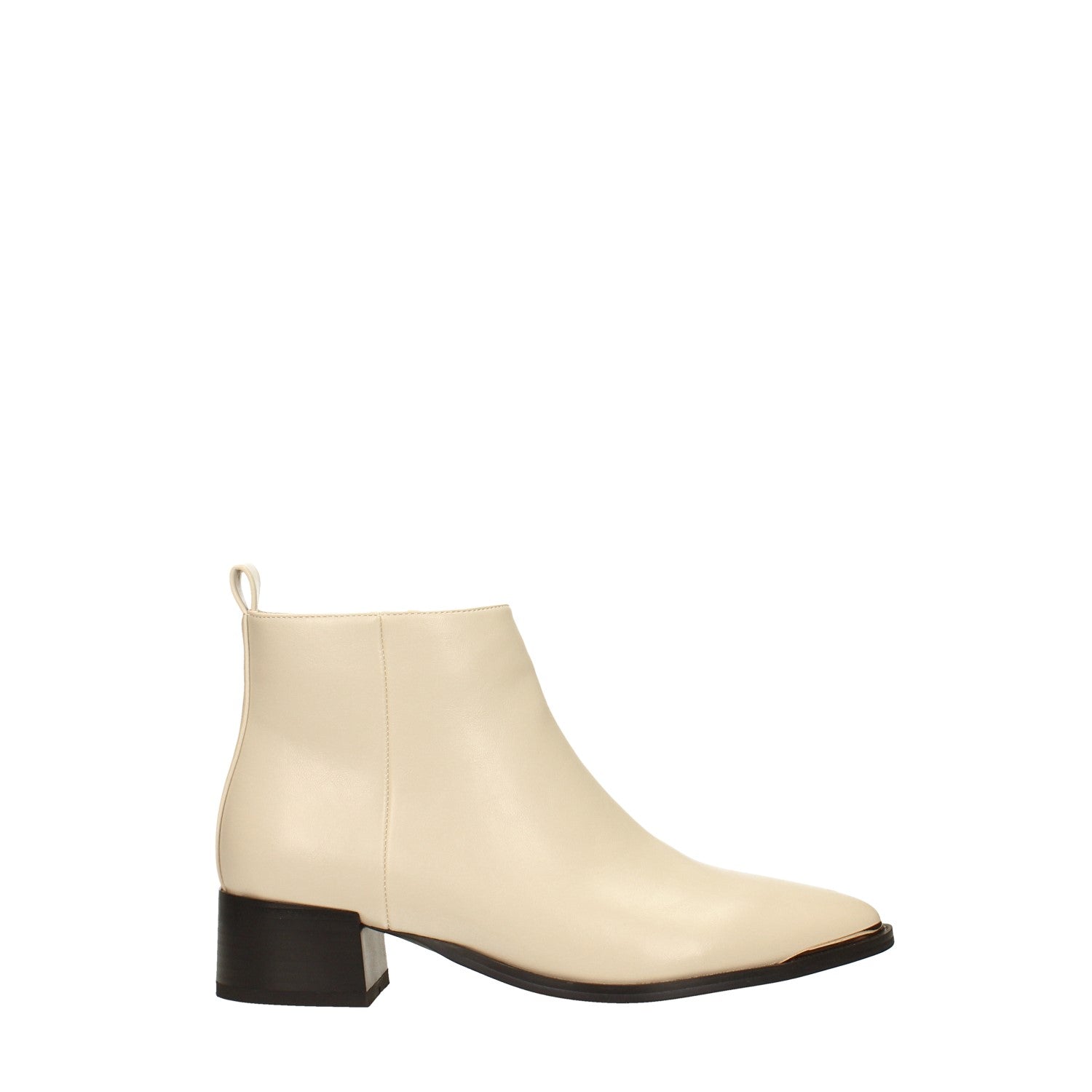 Stivaletti avorio con inserto dorato sulla punta. Tacco 4cm