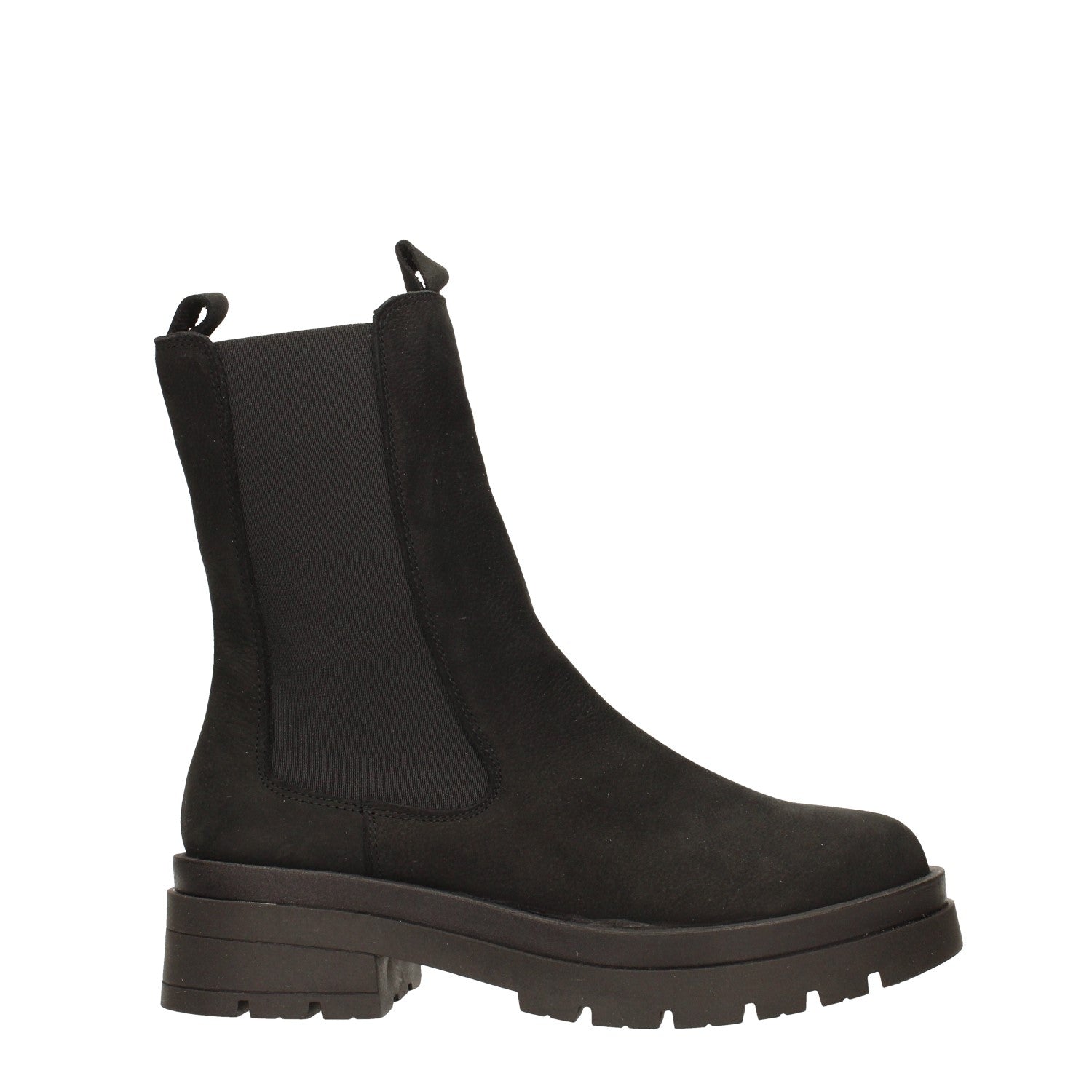 Stivaletti chelsea con suola carrarmato. Tacco alto 5cm