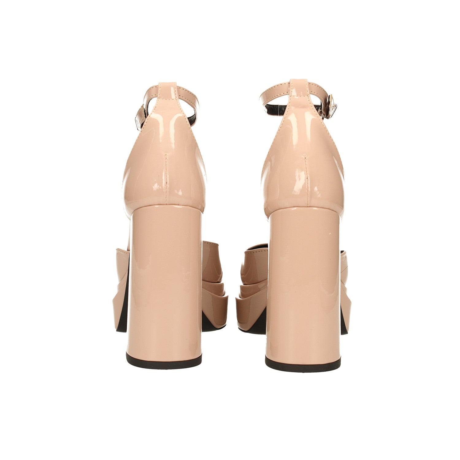 Décolleté in vernice con doppio plateau. Made in Italy. Tacco alto 11cm
