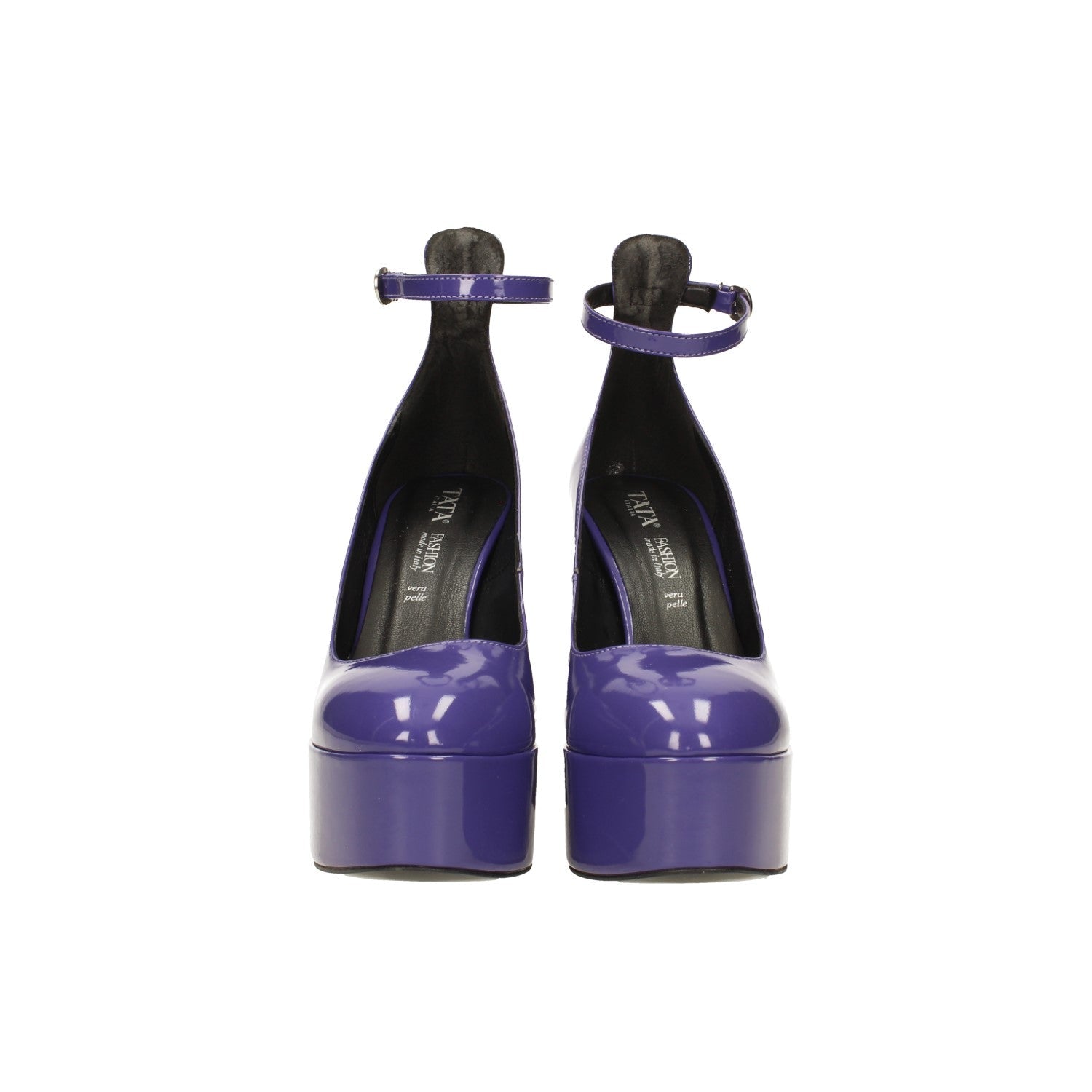 Décolleté platform in vernice. Made in Italy. Tacco alto 13.5cm