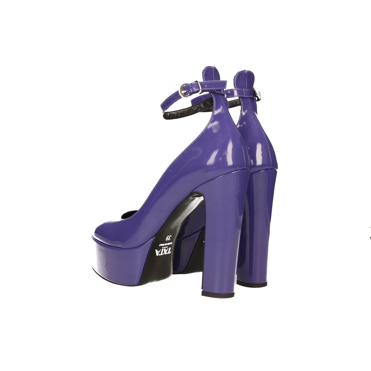Décolleté platform in vernice. Made in Italy. Tacco alto 13.5cm