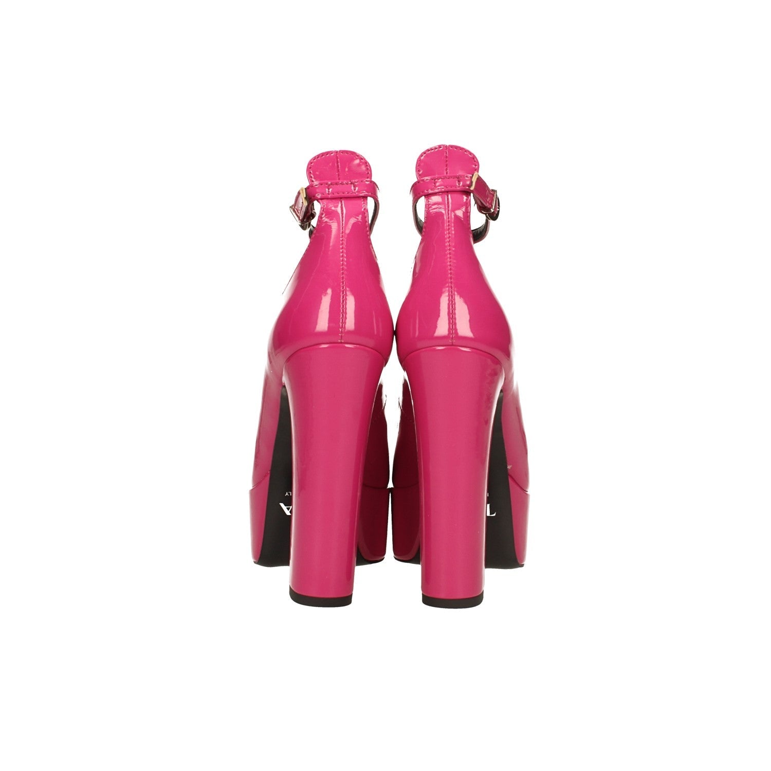 Décolleté platform in vernice. Made in Italy. Tacco alto 13.5cm