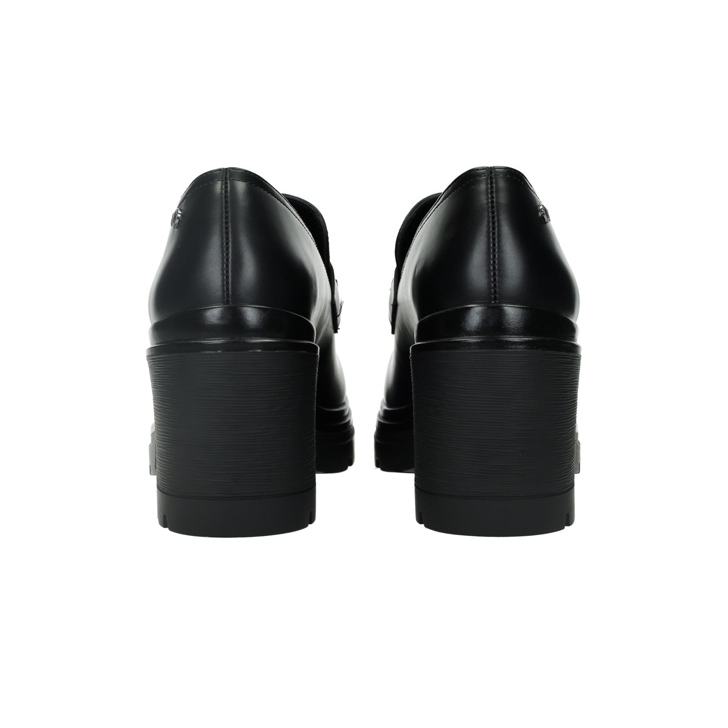 Mocassini donna con morsetto. Tacco alto 6 cm