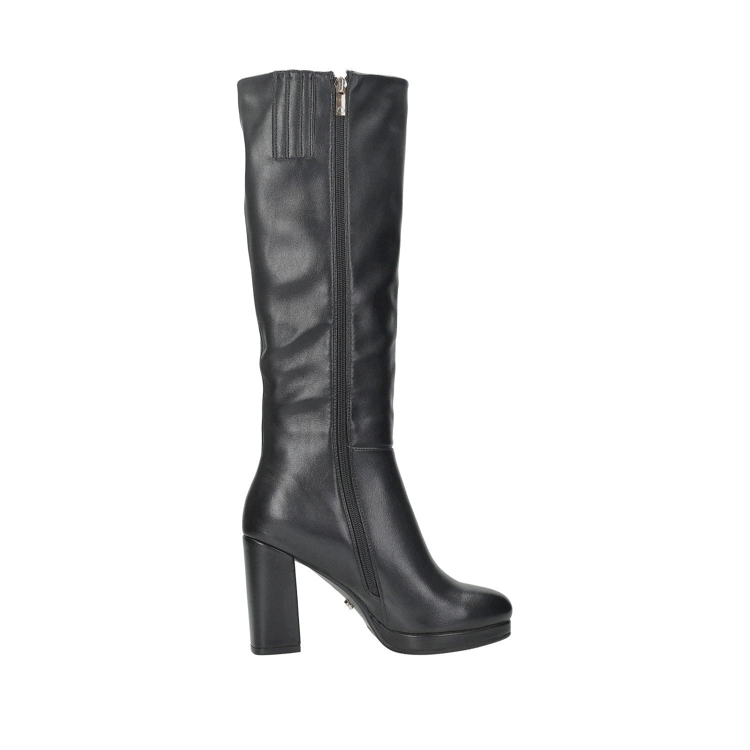 Stivali con tacco chunky. Tacco alto 7cm
