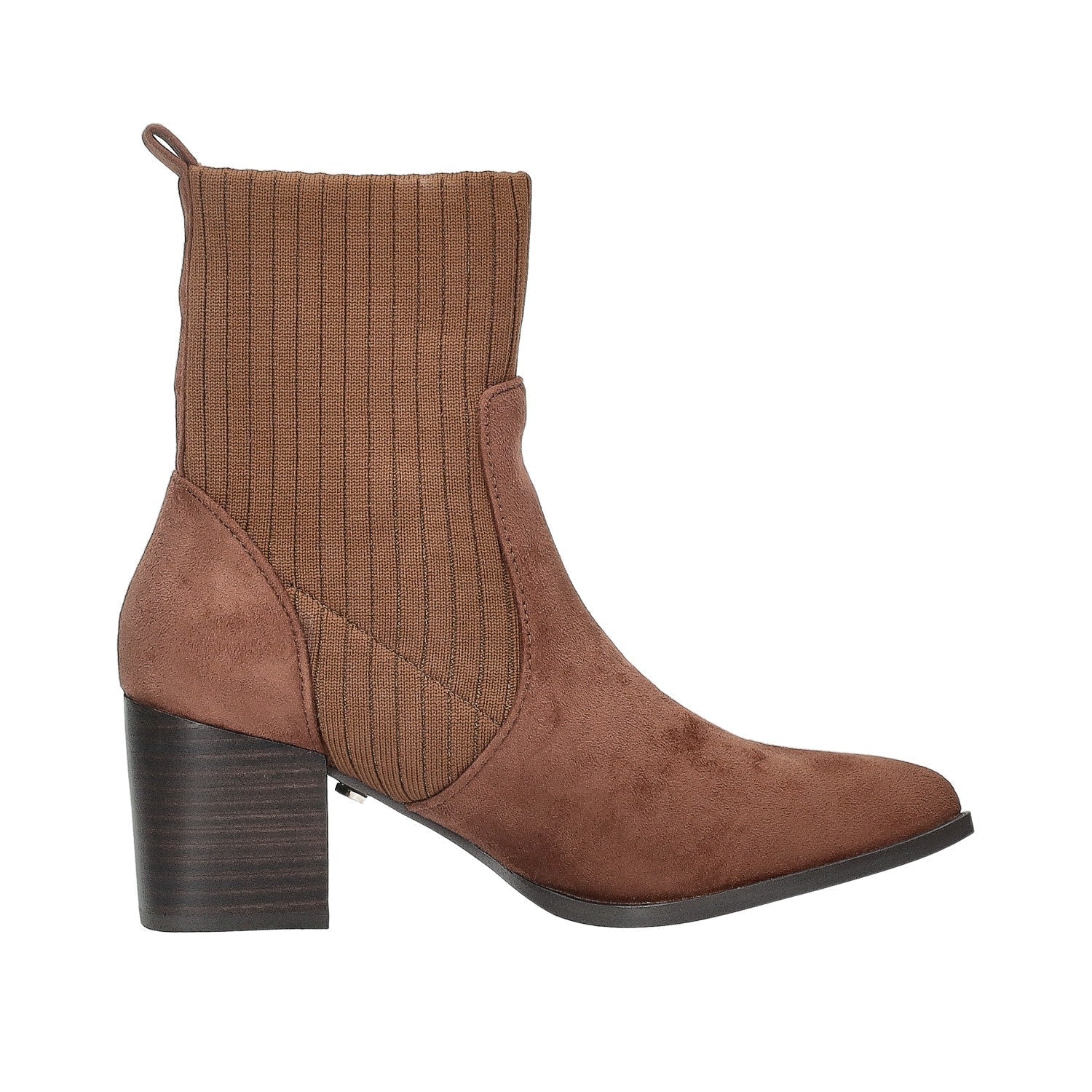 Stivaletti.Tacco alto 7cm