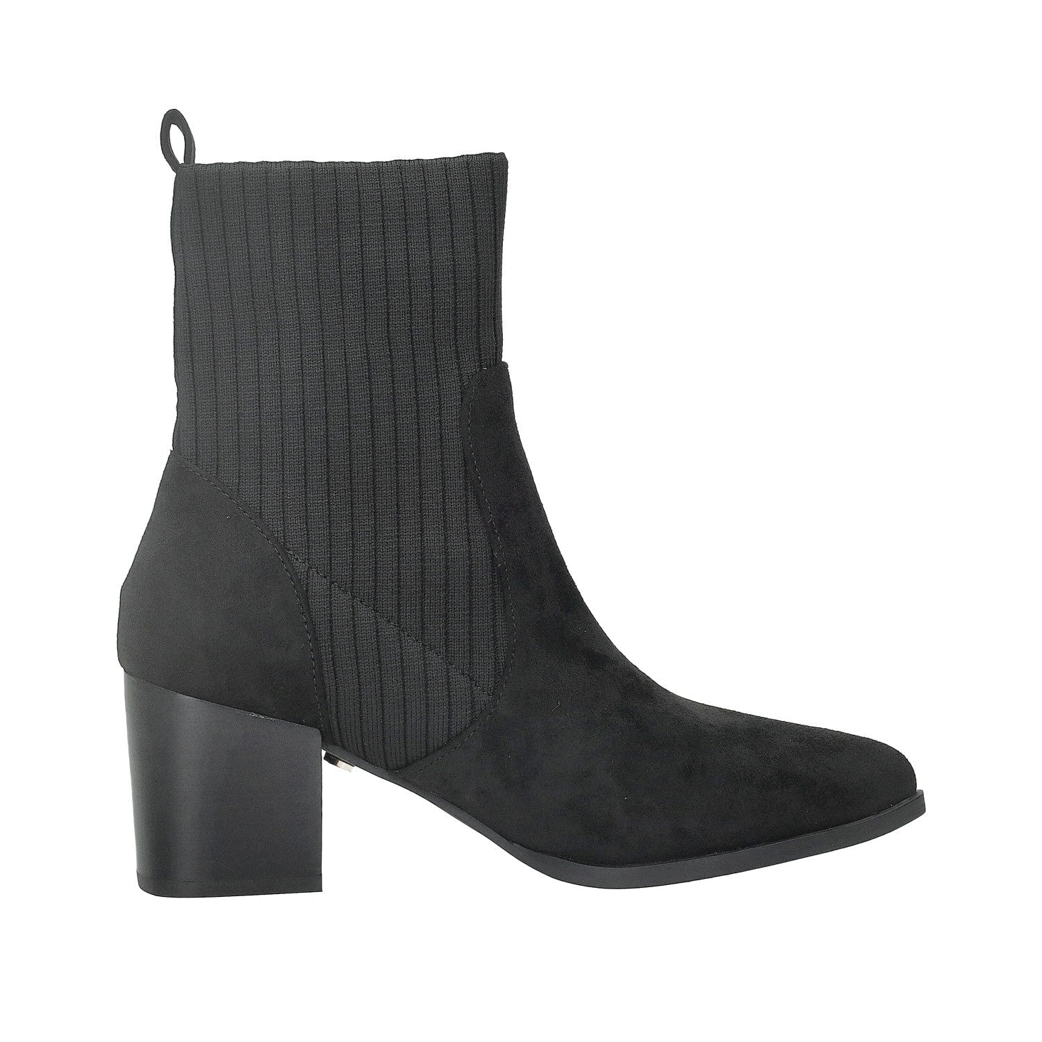 Stivaletti.Tacco alto 7cm