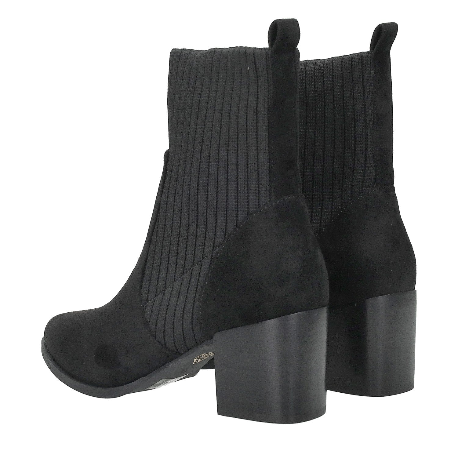 Stivaletti.Tacco alto 7cm