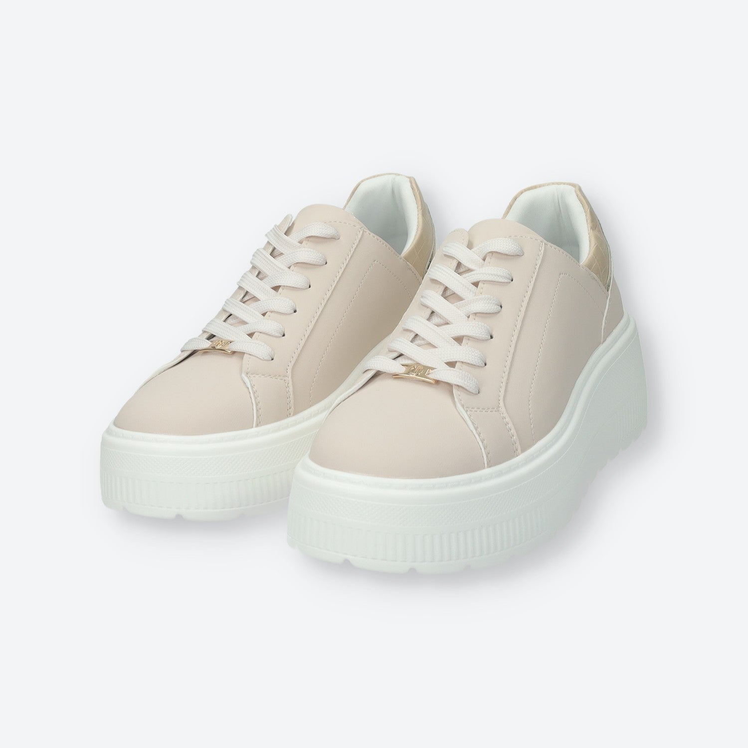 Sneakers con inserti in tessuto.Tacco alto 5cm